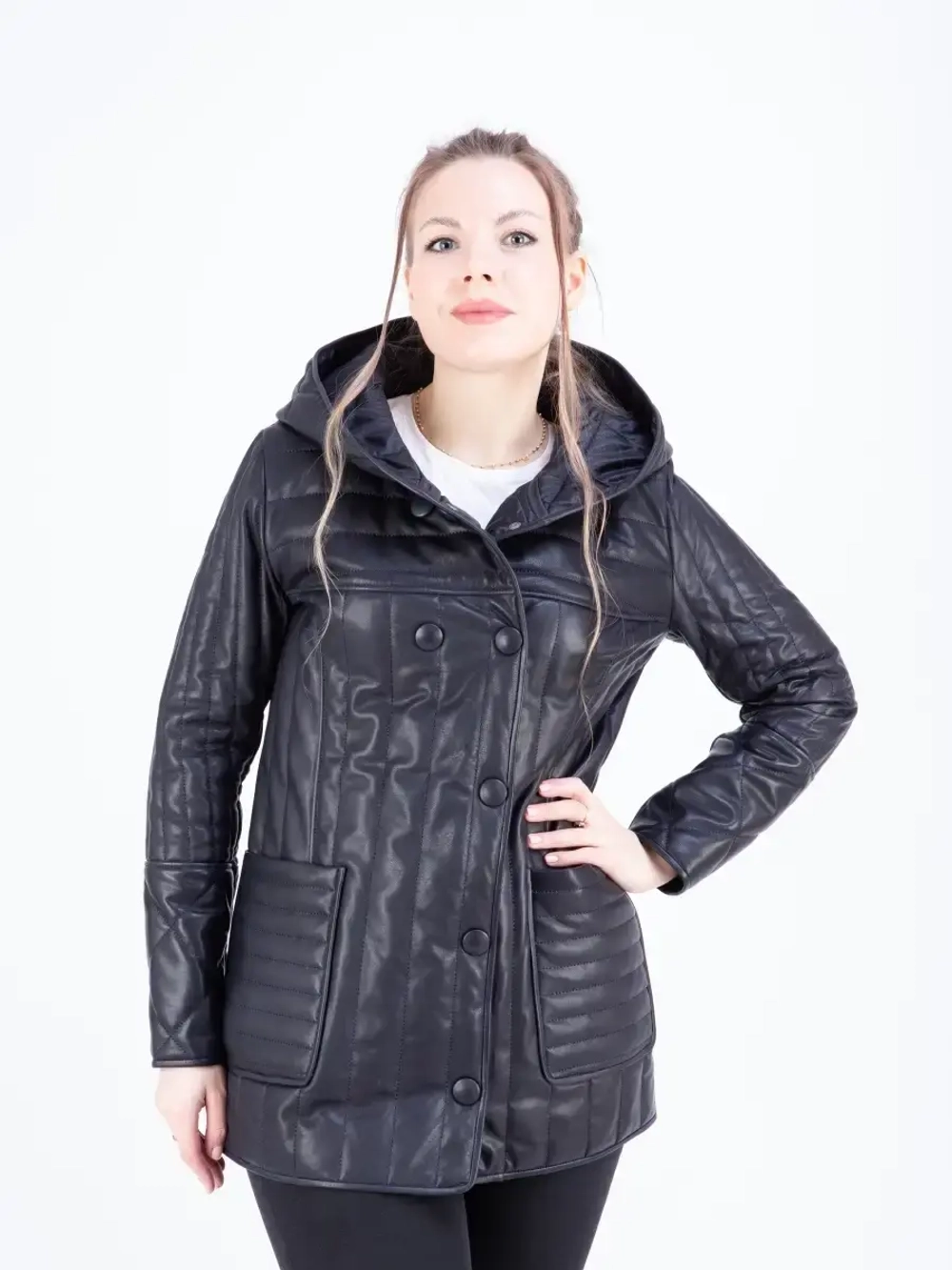 Куртка женская кожаная стеганая