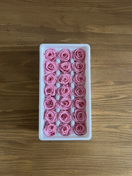 Роза классическая ярко-розовая d=2-3 см (упак 21 шт)