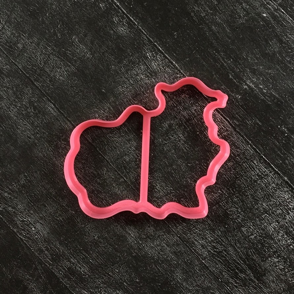 Бык №52 с большой табличкой