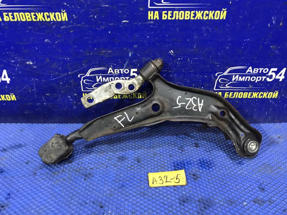 Рычаг передний левый NISSAN CEFIRO 1997