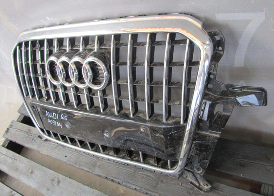Решетка радиатора Audi Q5 (8R) 12-15 Б/У Оригинал 8r0853651ab
