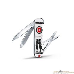 Нож Victorinox Classic Alps Love (0.6223.L1801)