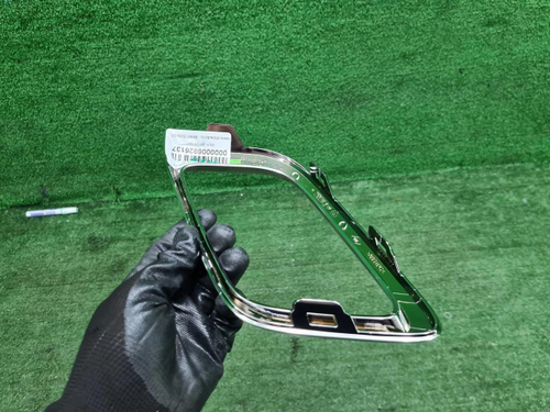 Накладка ПТФ левая Renault Sandero 2 Stepway 18-22