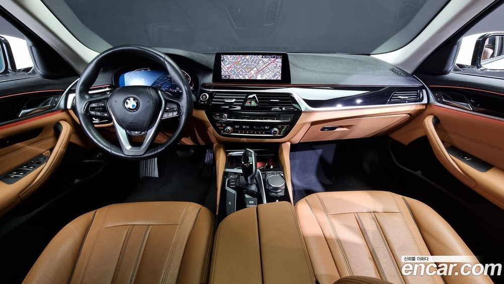 BMW 5 Series (G30) 520i Luxury (02.2020)