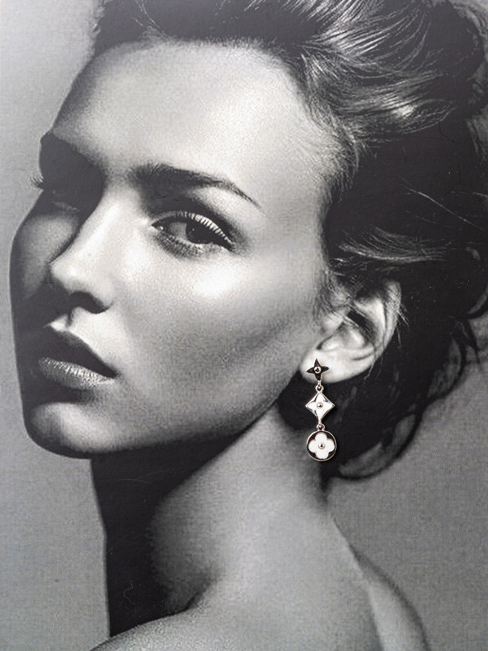 20132430 Серьги Selena