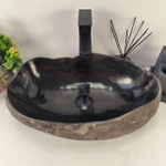 Раковина из речного камня RS-64981 50*31*15 0861
