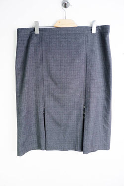 Юбка для трудовых будней, визуально на 58 размер