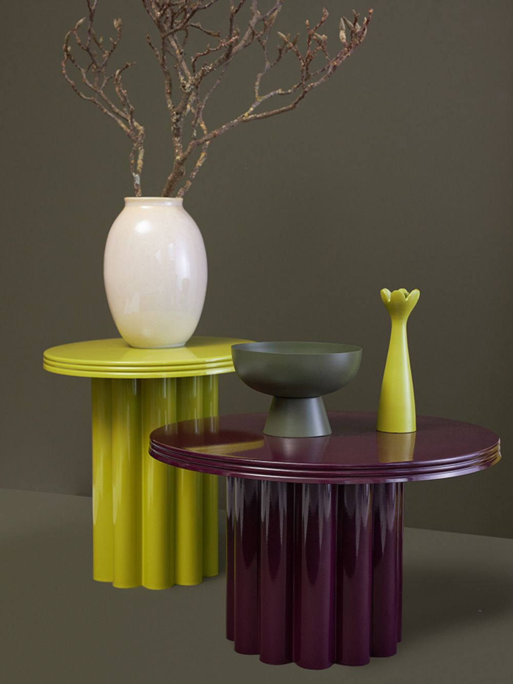 Столик кофейный Vivlend, Ø57 см, ночная слива