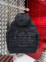 Пуховик Moncler