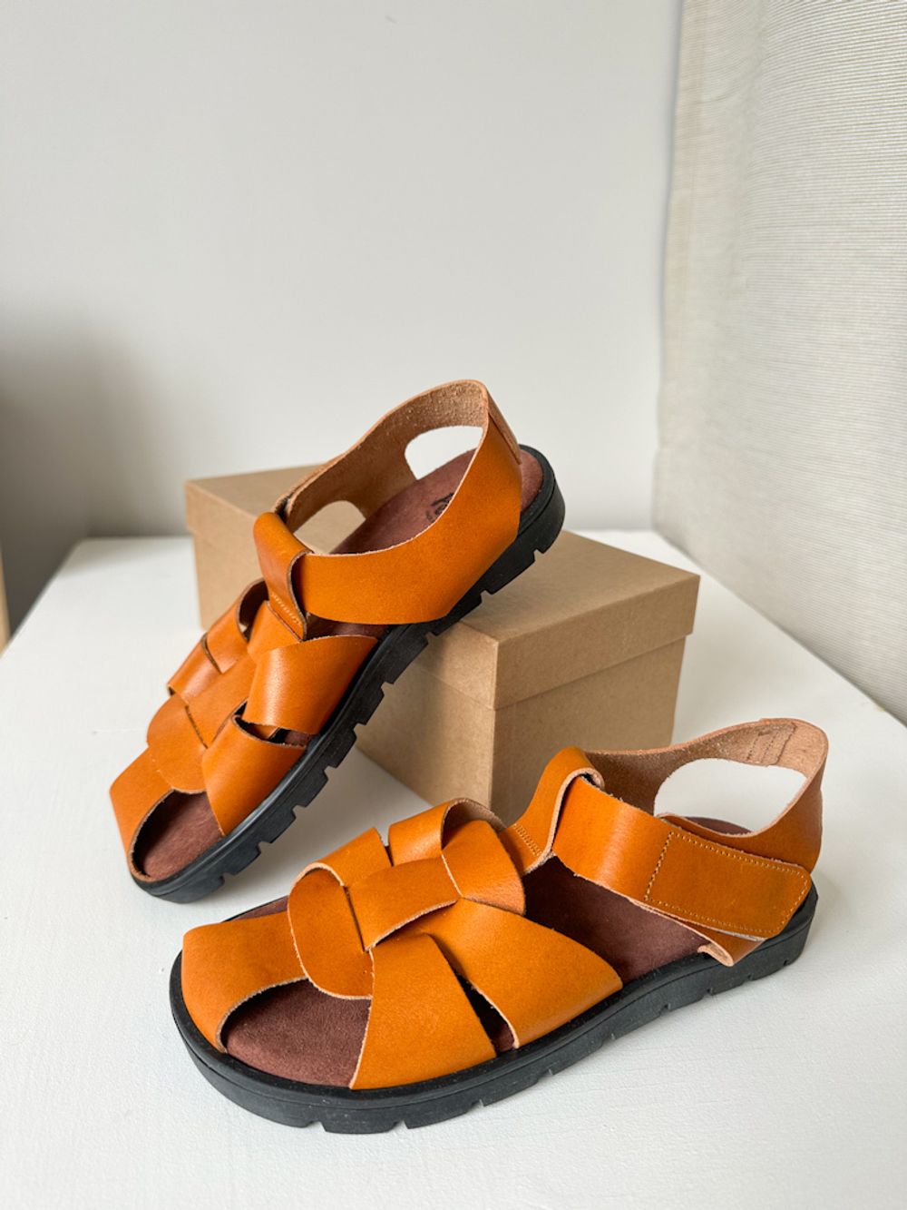 Новые кожаные босоножки PePe , 34