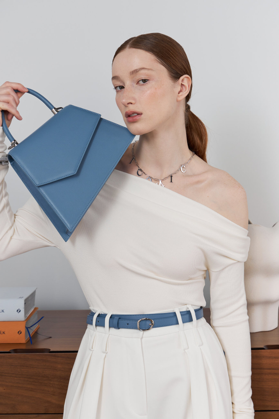 БАЗОВЫЙ ТОНКИЙ РЕМЕНЬ С МЯТОЙ ПРЯЖКОЙ BLUE