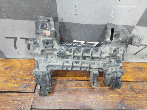 Кронштейн решетки радиатора левый Haval Jolion 21-нв Б/У Оригинал 5509100XST01A