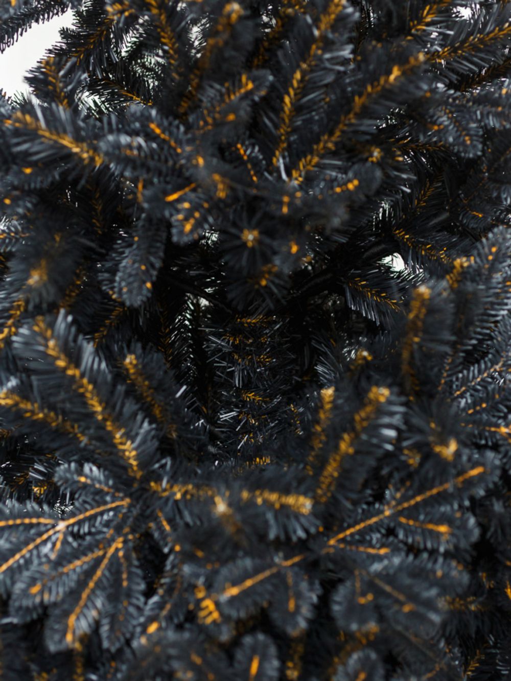 Искусственная черная елка «Одри» (Литая+пвх) от 1.2 до 3 м