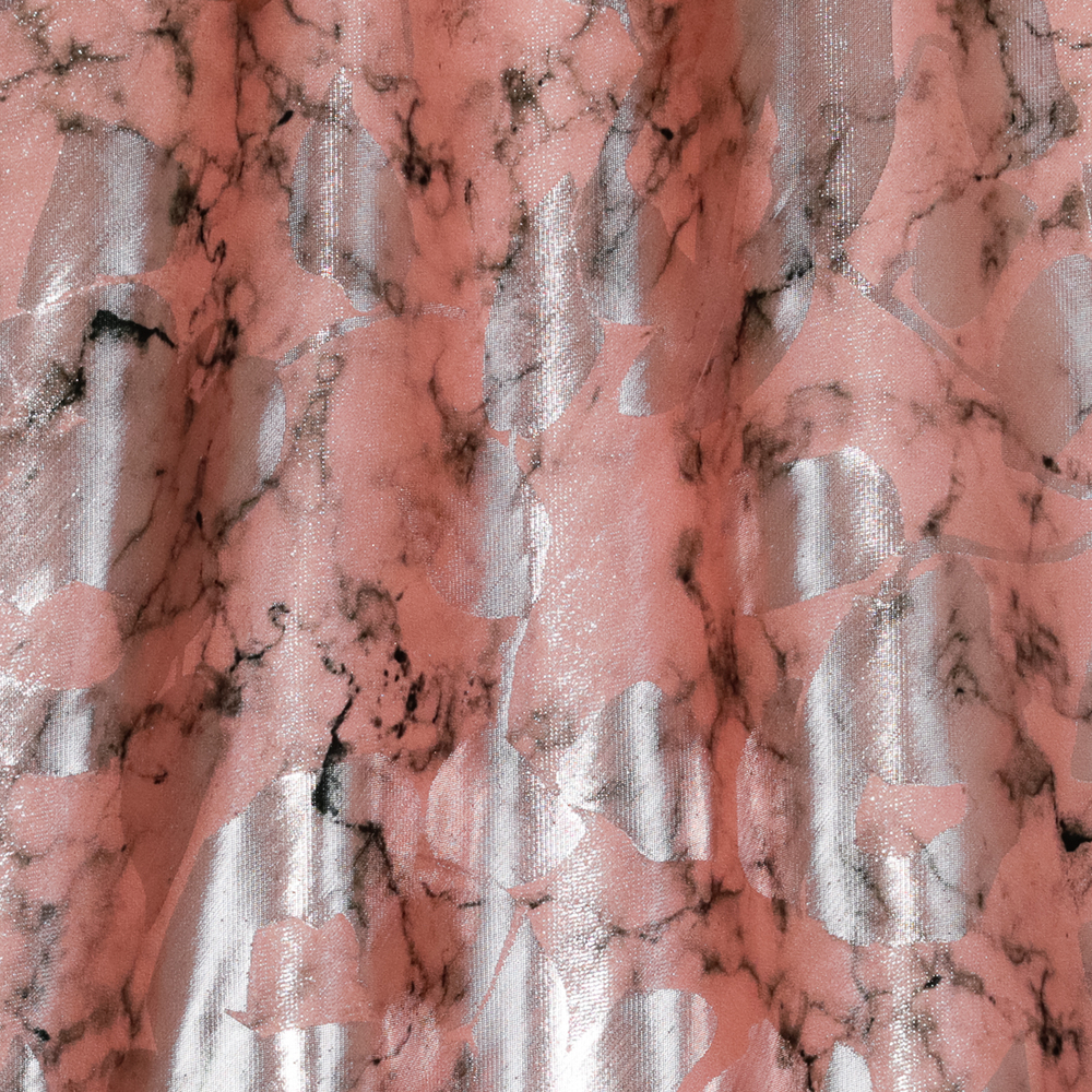 Тонкий плательный жаккард "мраморные розы"