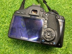Canon 550D Kit 18-55mm 3.5-5.6 II IS 10.000 кадров