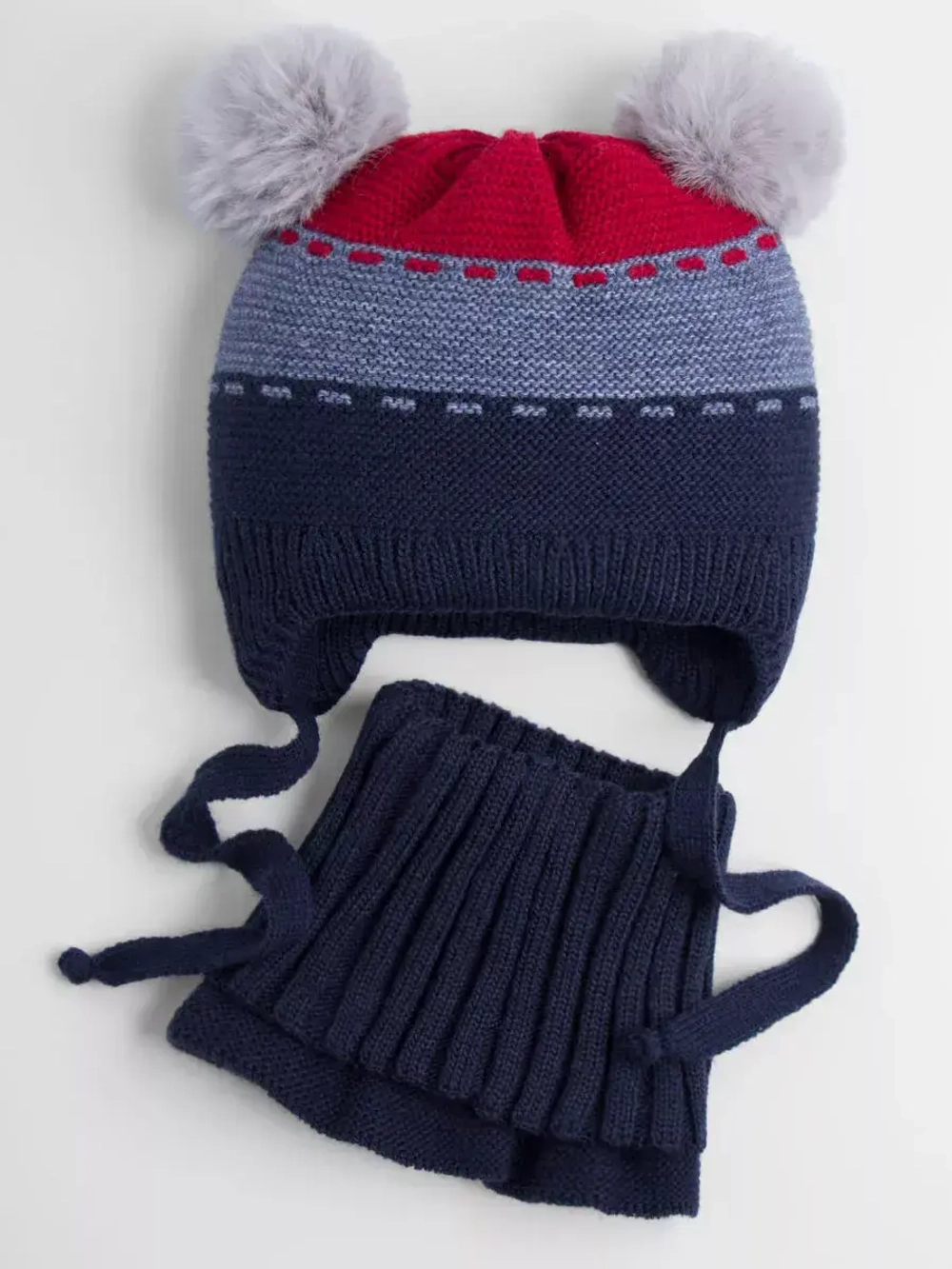 Шапка зимняя вязаная детская с манишкой