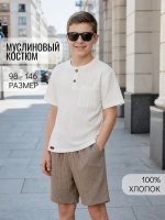 Костюм с шортами и футболкой из муслина на лето