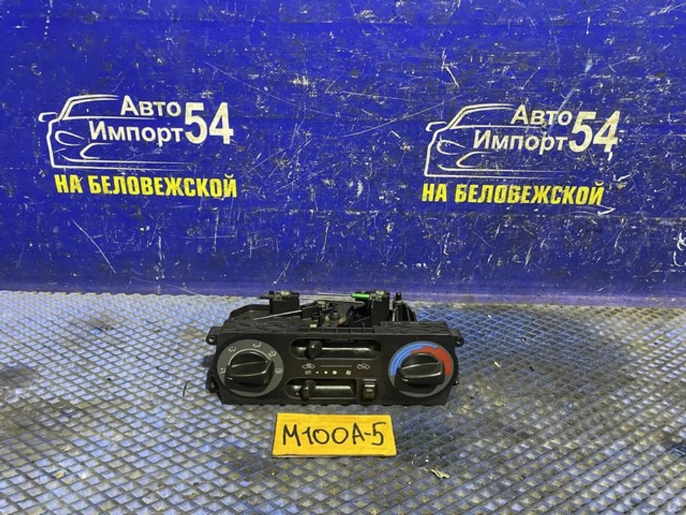 Блок управления климат-контролем TOYOTA DUET 1998-2000