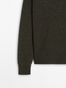 Massimo Dutti Шерстяной свитер с воротником поло, зеленоватый