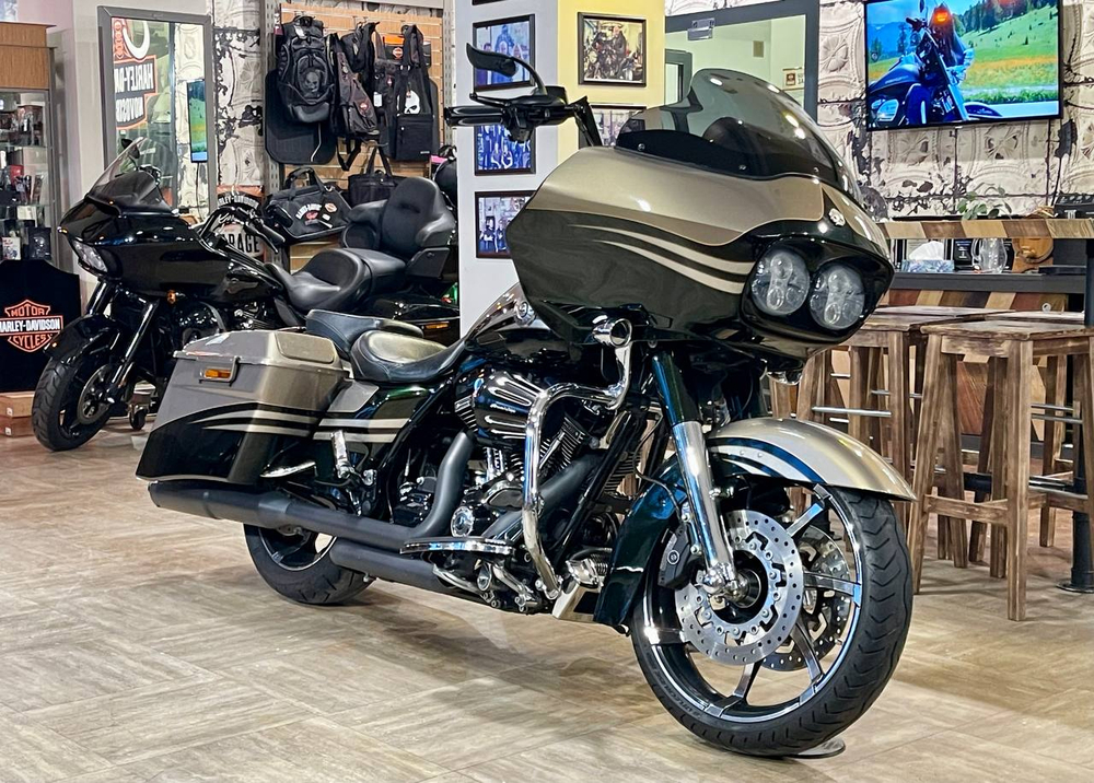 Harley-Davidson CVO Road Glide, 2012