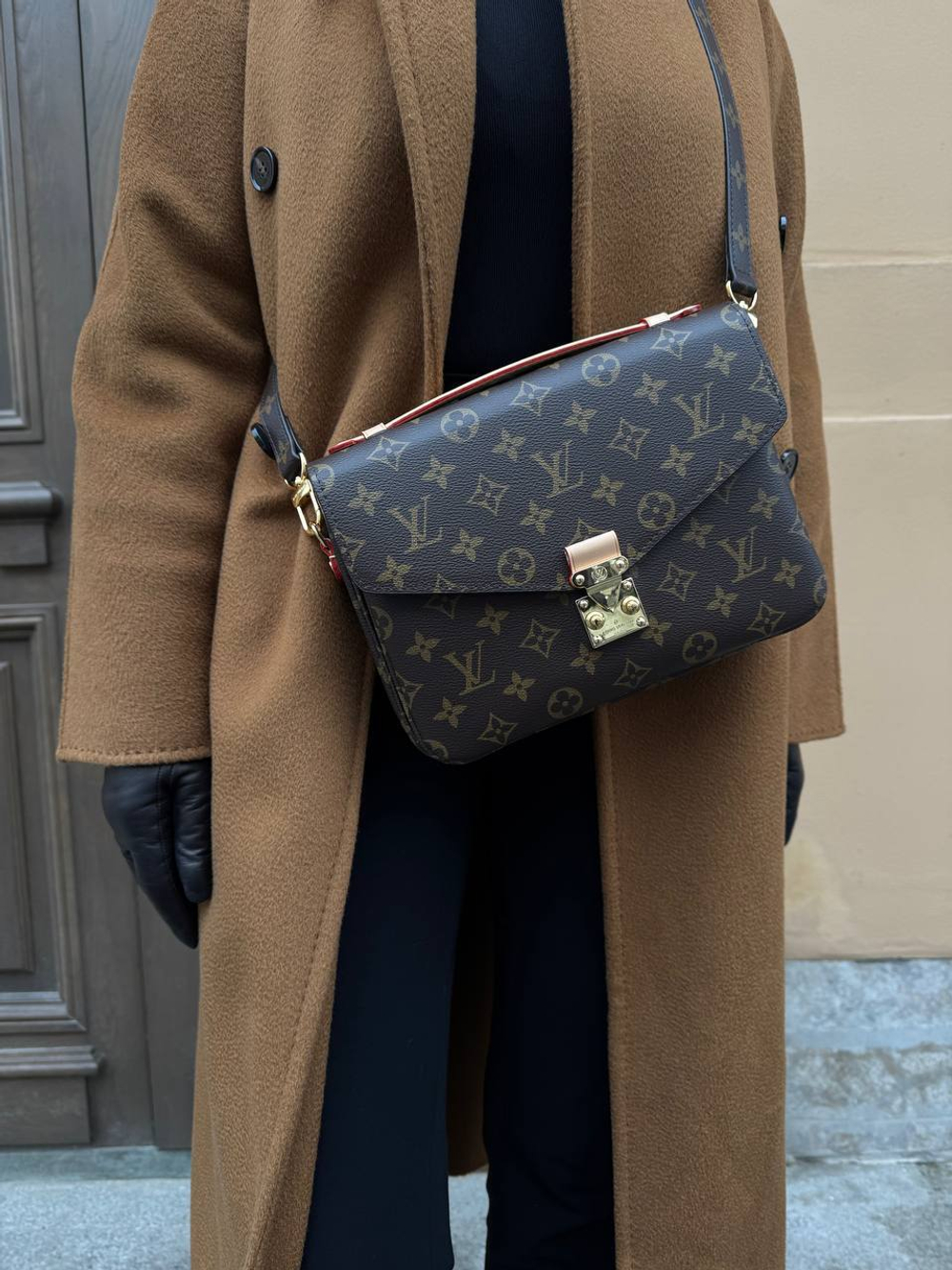 Louis Vuitton Pochette Métis