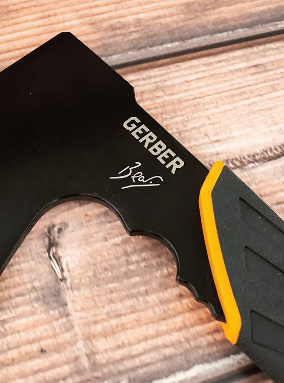 Туристический походный топорик колун от Gerber черный
