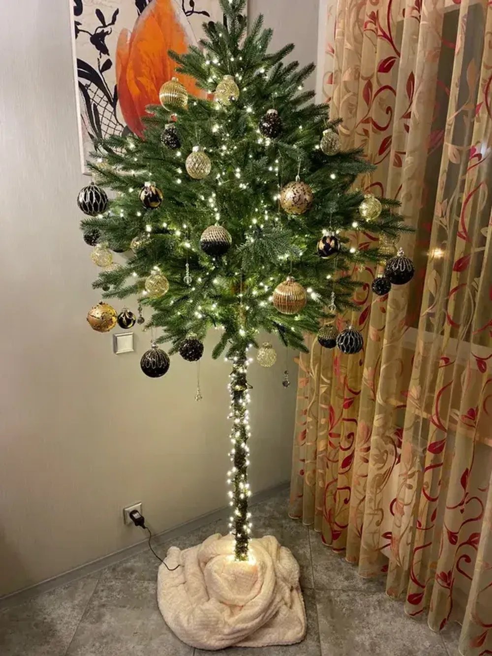 елка на ножке - торшер с подсветкой