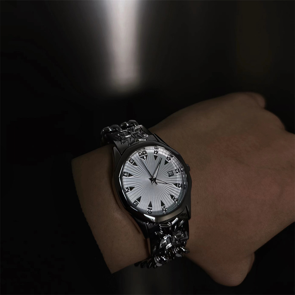 KIOSK Silver Luxury American Fossil Quartz Movement Stainless Steel Watchband Watch Unisex White Dial