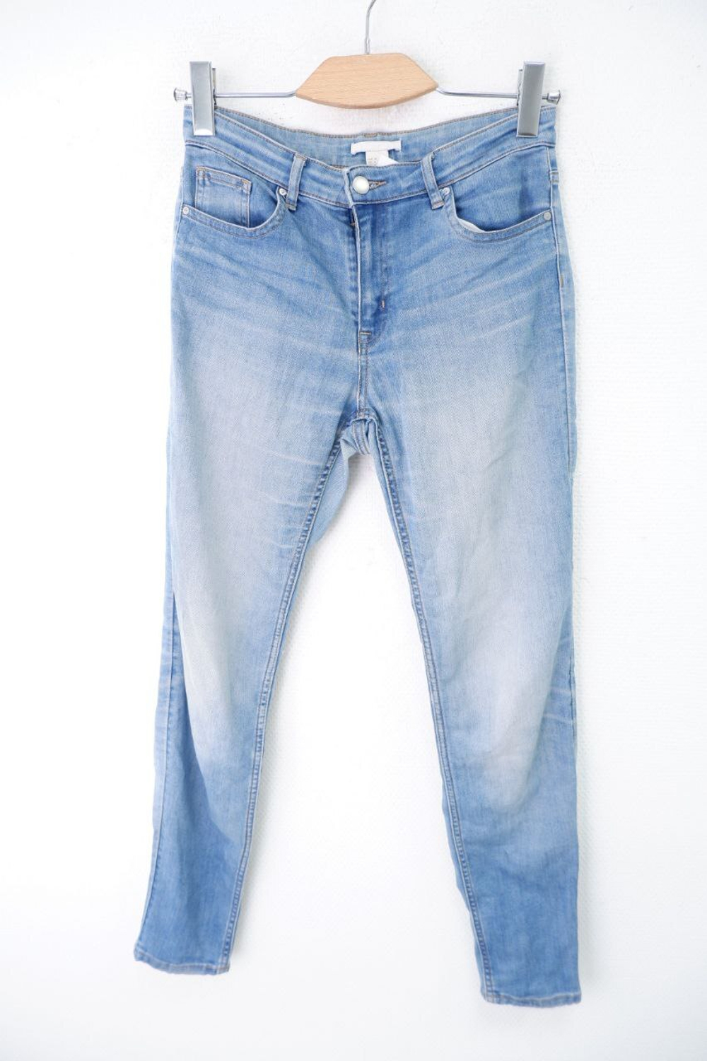 Джинсы H&M с потертостями 42 размер