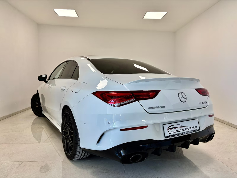 Mercedes-Benz CLA 35 AMG