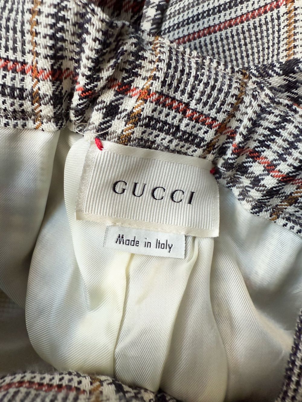 Шерстяной костюм Gucci, 86