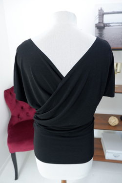 Футболка стильная 44 размер