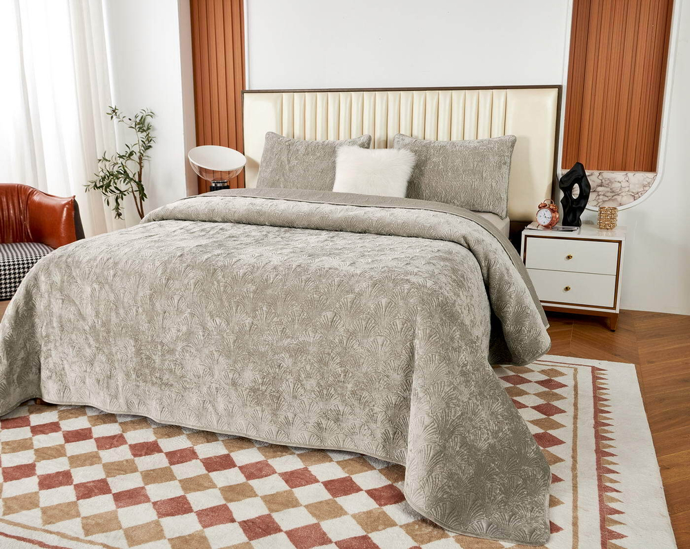 Покрывало 240x260 Sofi De MarkO Розалин бежевое