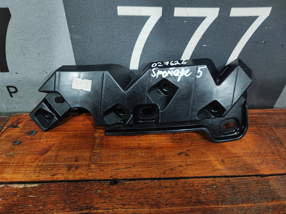 Кронштейн решетки радиатора левый Kia Sportage 5 (NQ5) 21-нв Б/У Оригинал 86355P1EA0