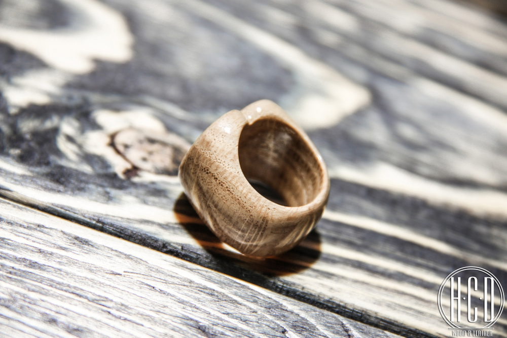 Деревянное кольцо "Сердечко"