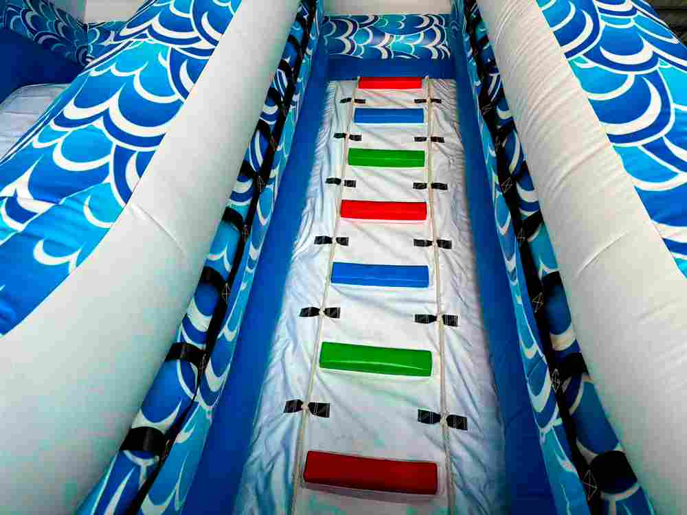 Надувной водный батут-горка с бассейном «Зверопой», размер 9*4*4,5 м