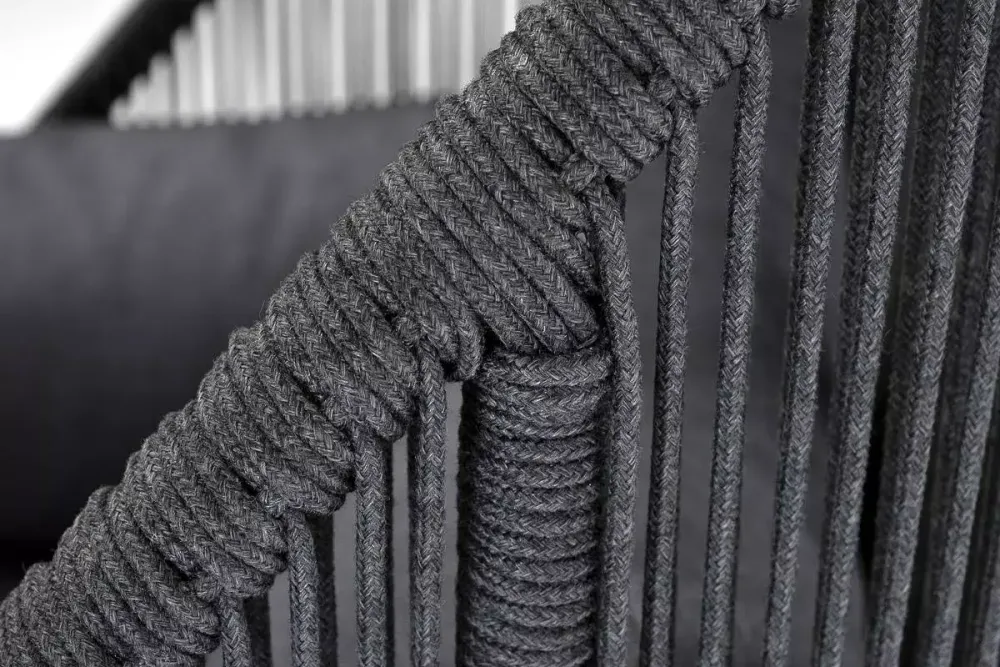 "Мадрид" кресло плетеное из роупа, каркас алюминий темно-серый (RAL7024) муар, роуп темно-серый круглый, ткань темно-серая 027