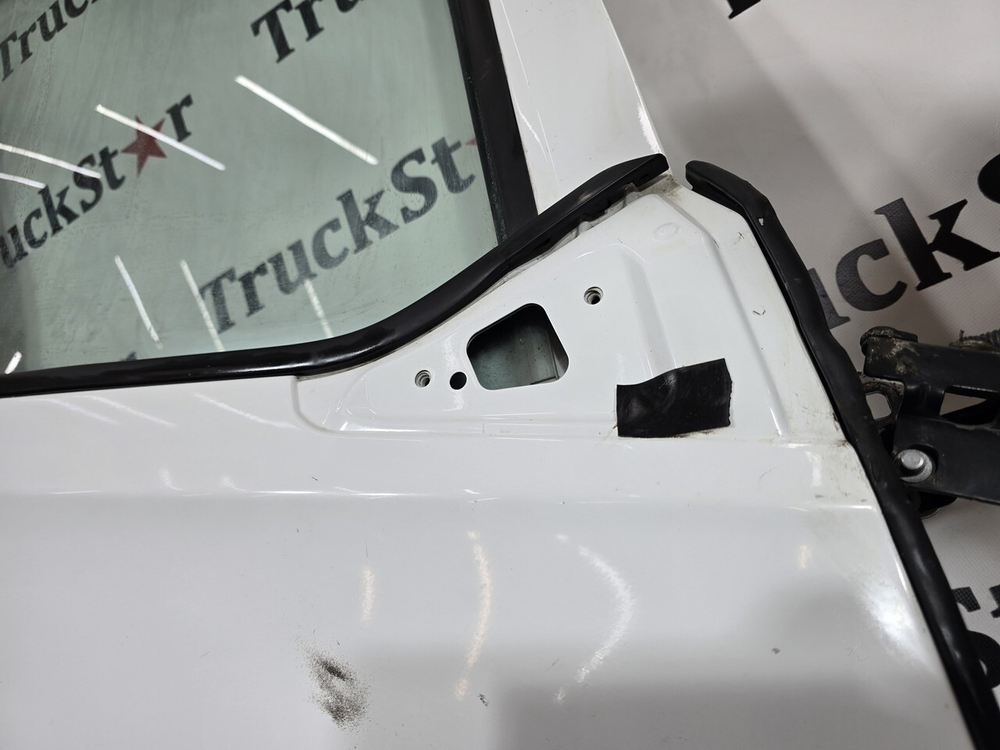 Дверь правая 2023г.