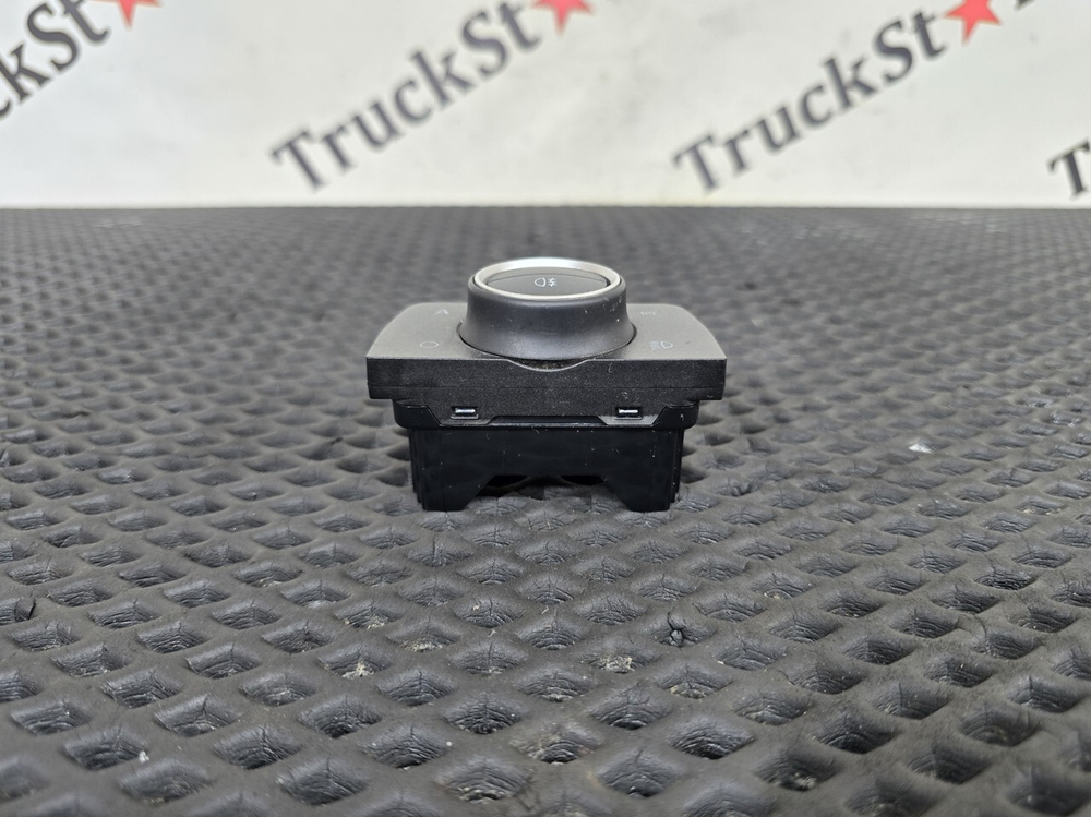 Переключатель света фар 2023г.