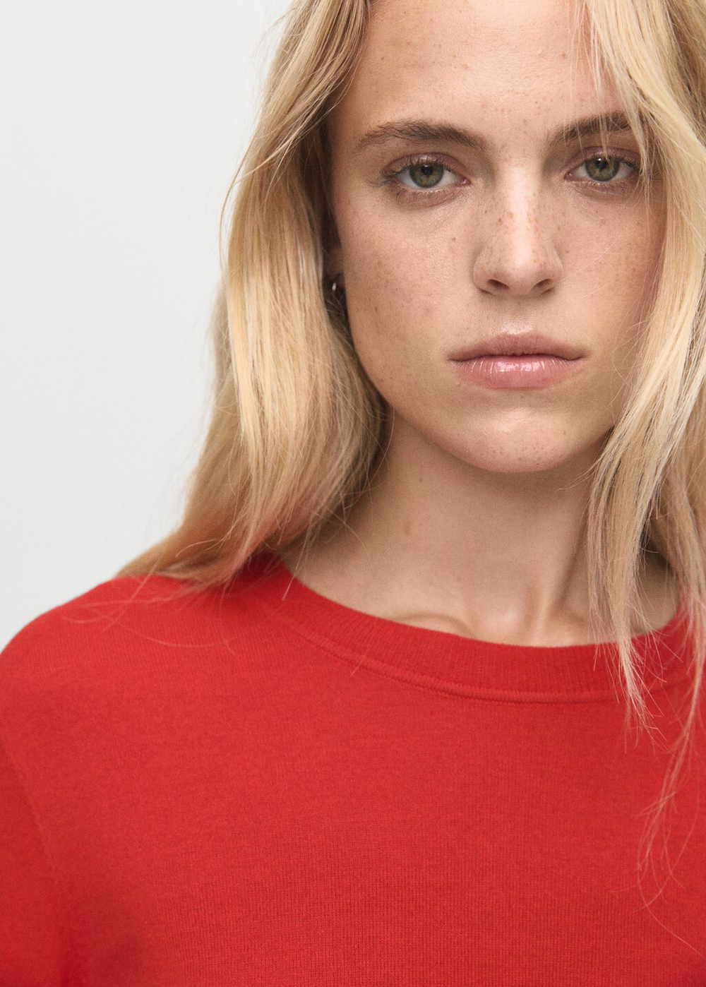 Джемпер тонкой вязки