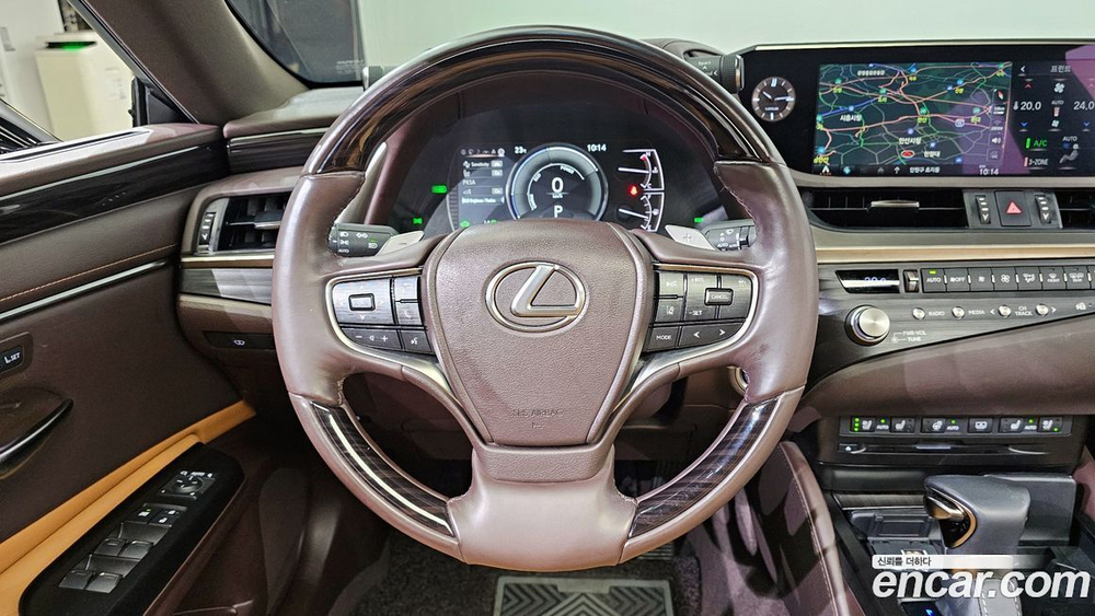 Lexus ES300h 7 Generation Luxury Plus (07.2021)