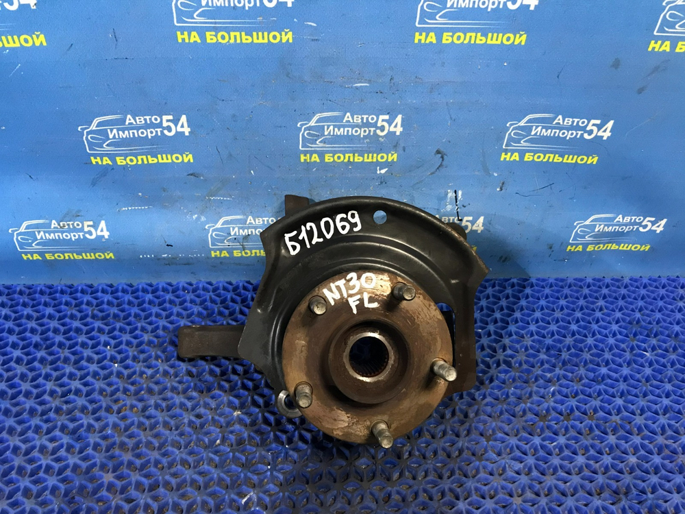 Ступица передняя левая NISSAN X-TRAIL 2000-2007