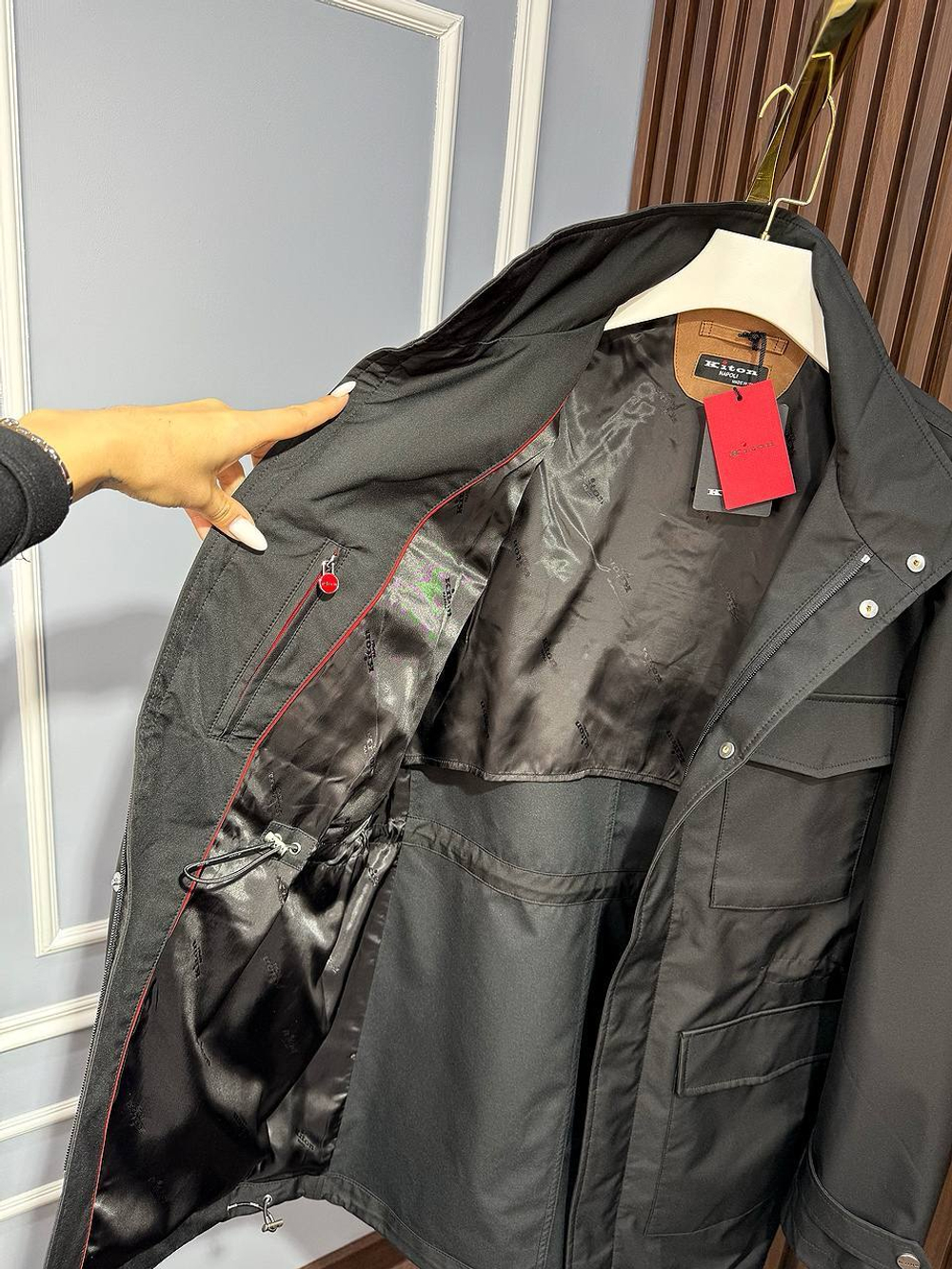 Ветровка Kiton