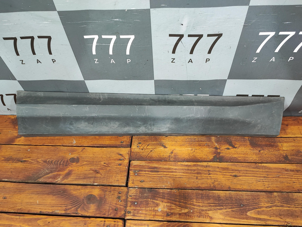 Накладка двери передней правой Skoda Kodiaq 16-нв Б/У Оригинал 565854940