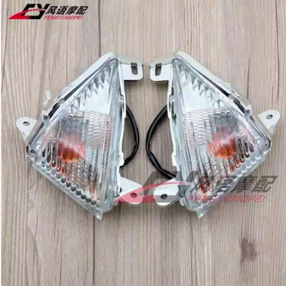 поворотники передние Kawasaki ZX-6R 05-12 ZX-10R 06-07