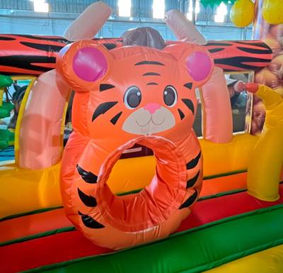 Коммерческий надувной батут «Сафари Ультра 2», 10*5*6 м