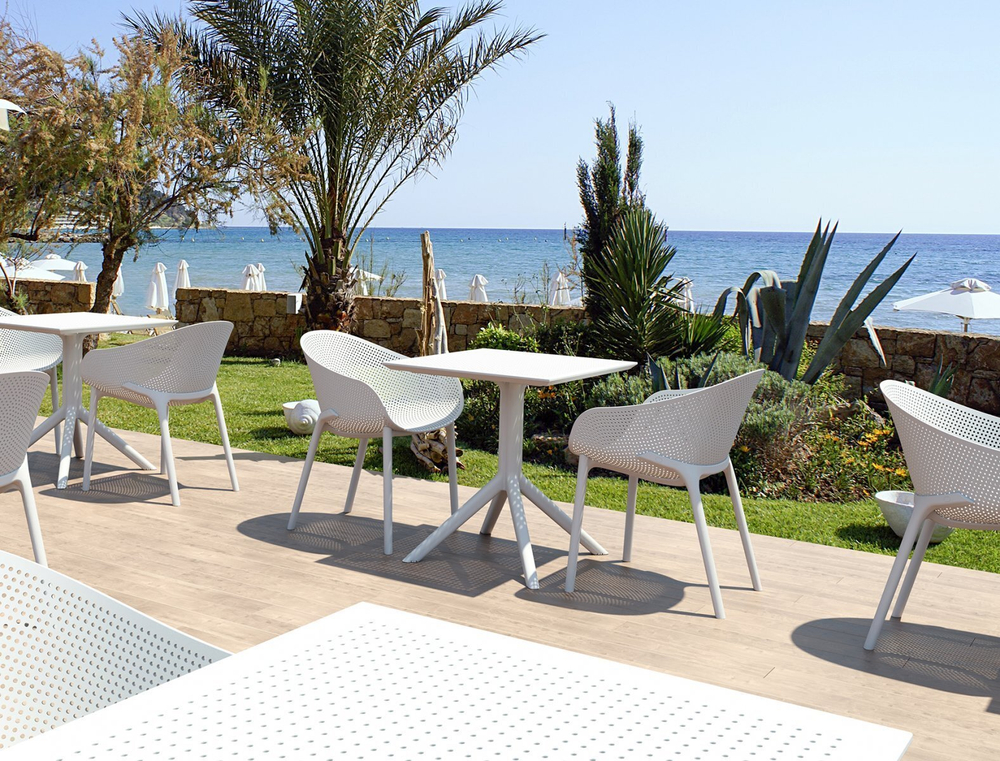 Комплект пластиковой мебели Siesta Contract Sky, белый