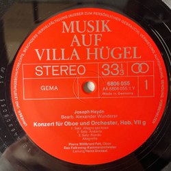 Винтажная виниловая пластинка LP Сборник Классичской Музыки, Joseph Haydn Гайдн, Wolfgang Amadeus Mozart Моцарт Musik Auf Villa Hugel (Германия 1977)
