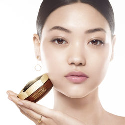 GUERLAIN Abeille Royale Honey Treatment Night Cream - многоразовый ночной крем для повышения упругости и против морщин /   50  ml  / GTIN 3346470618503