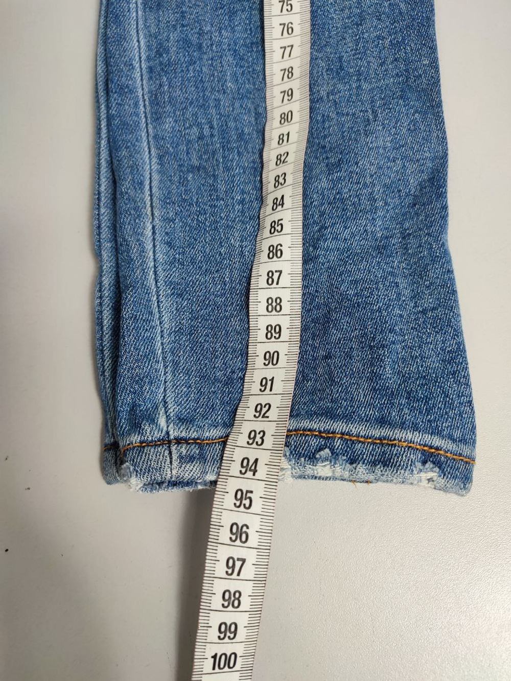 Джинсы Zara узкие 42 размер